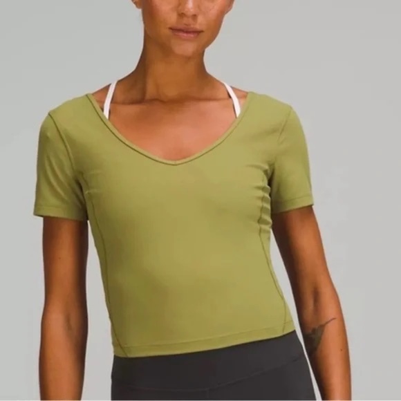 Lululemon Align tee Green Slim fit Cropped length Nulu Sz 2 - Picture 6 of 6